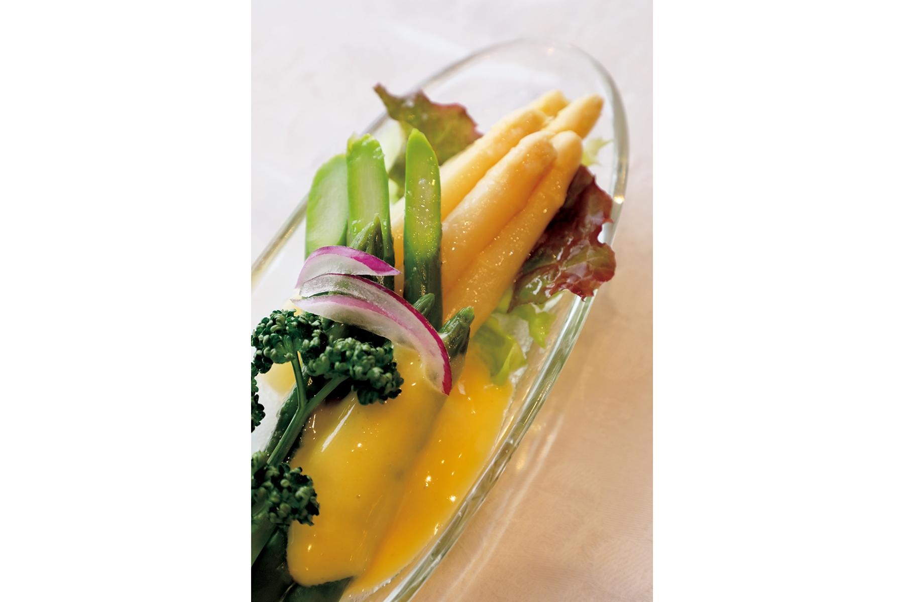 食感が楽しい“アスパラガスのサラダ”