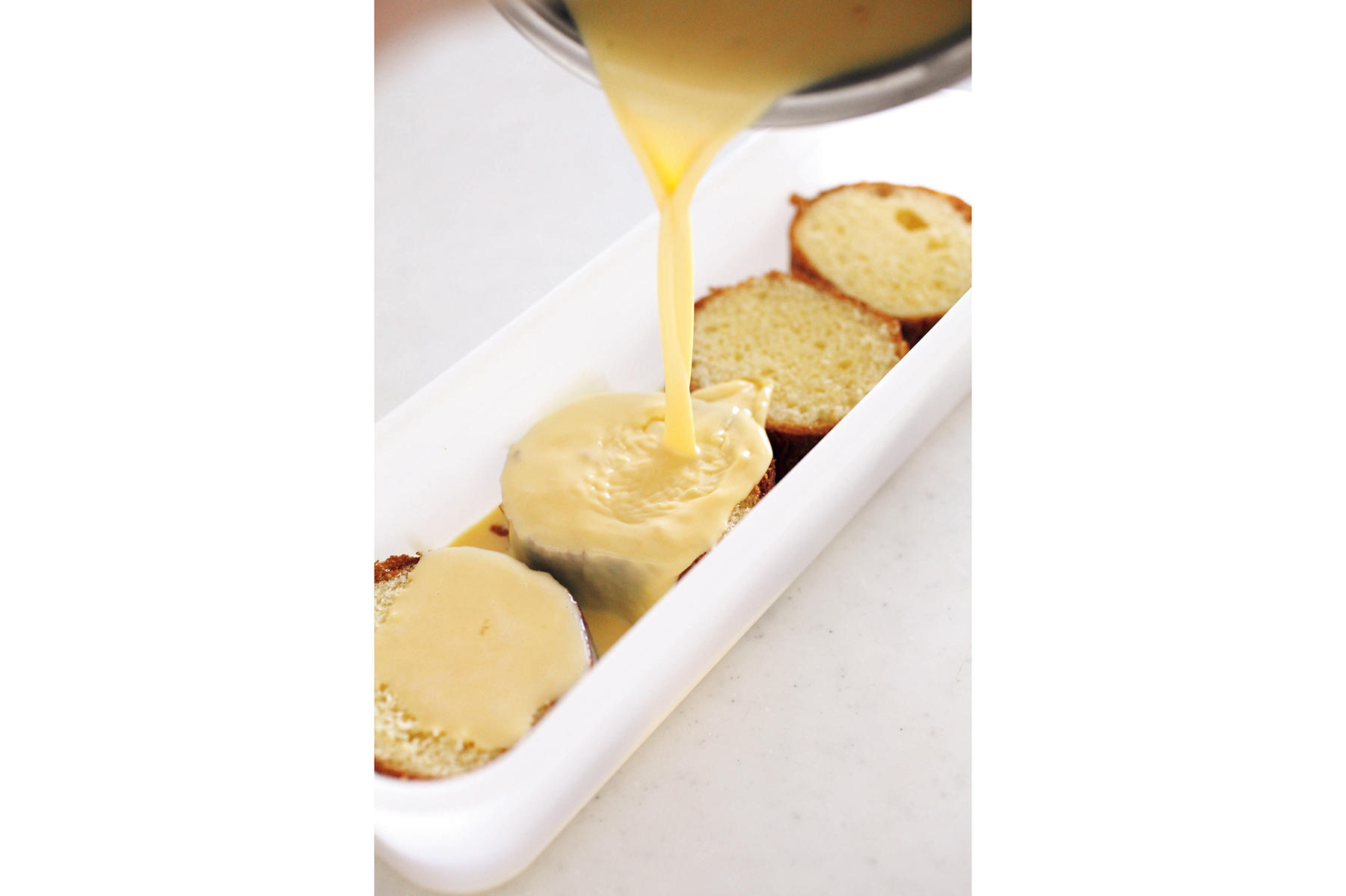 ブリオッシュを浸す