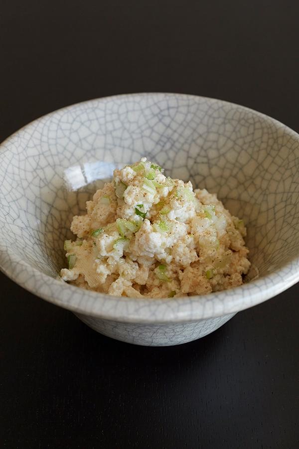 くずし豆腐とねぎのサラダ