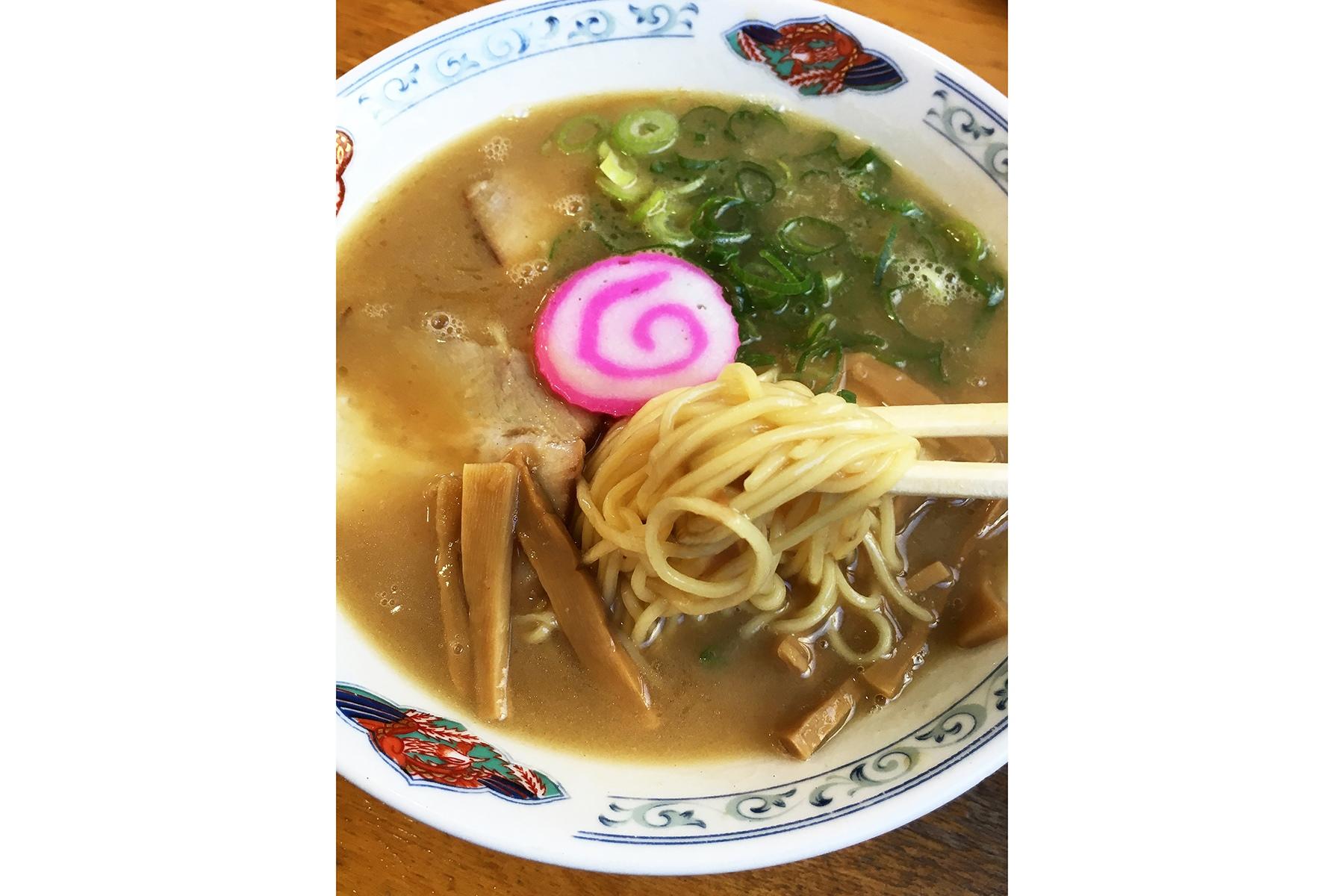 和歌山・紀三井寺「丸三」の中華そば