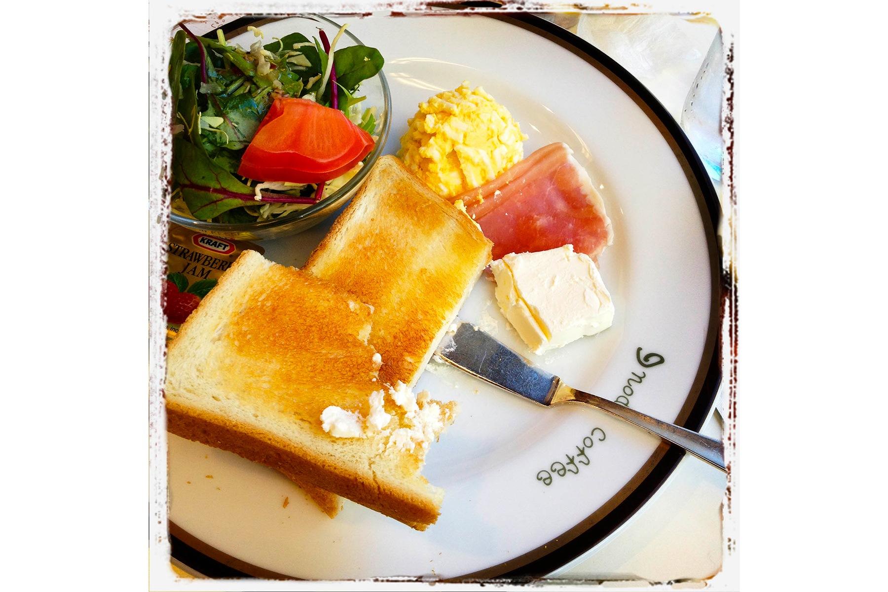 京都「イノダコーヒ」のモーニングセット