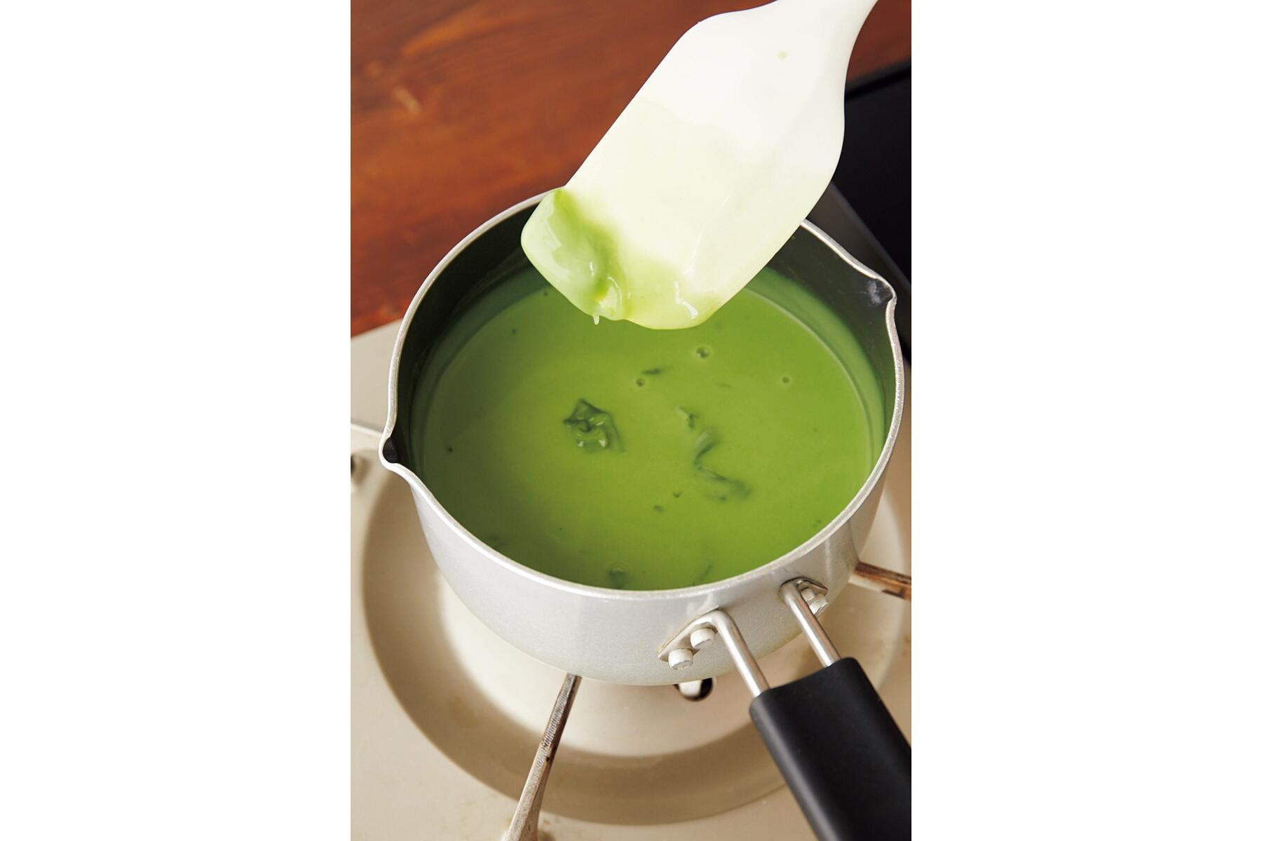 勢いよく混ぜる