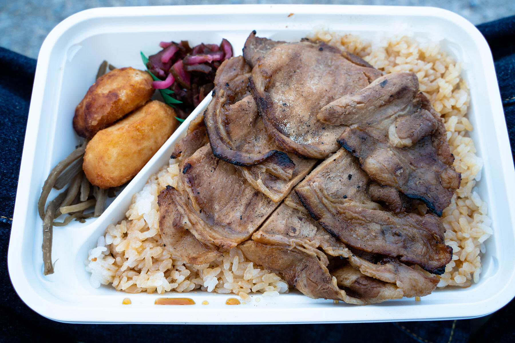 千葉・木更津野外で食べるロケ弁