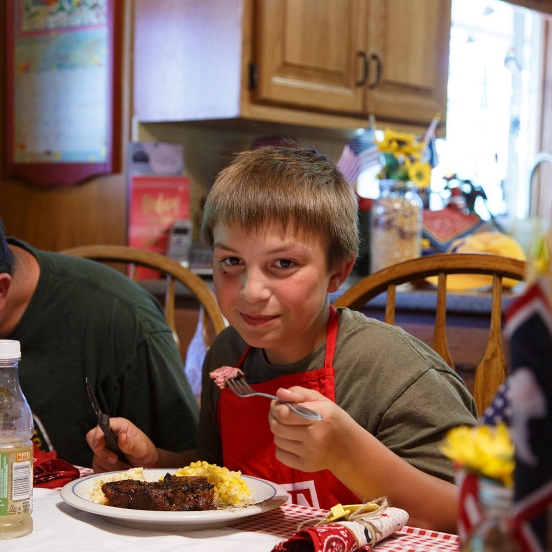 アメリカ・ワイオミング「Y-6 RANCH」のステーキ