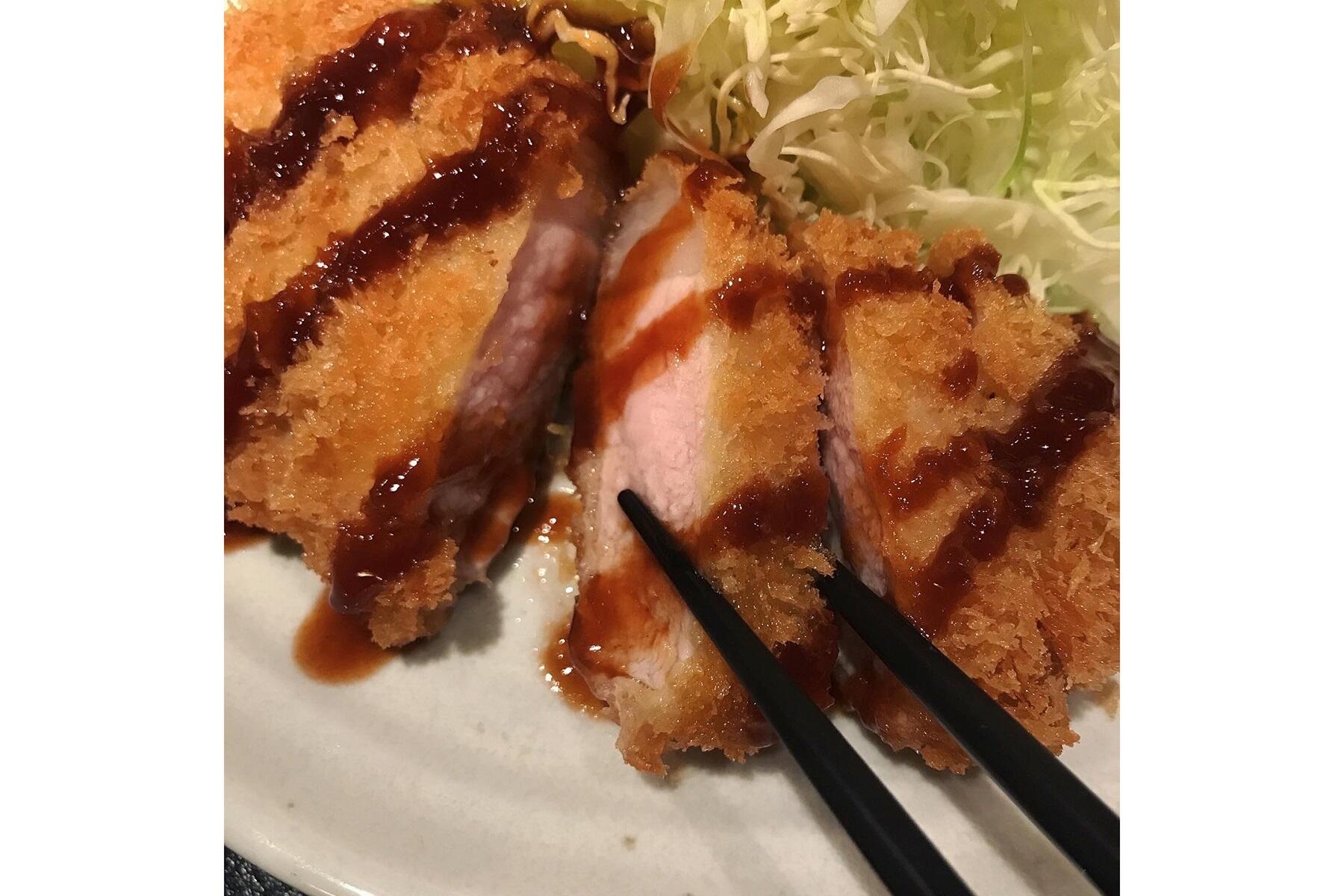 東京・武蔵小山「もち豚とんかつ たいよう」のロースカツ定食