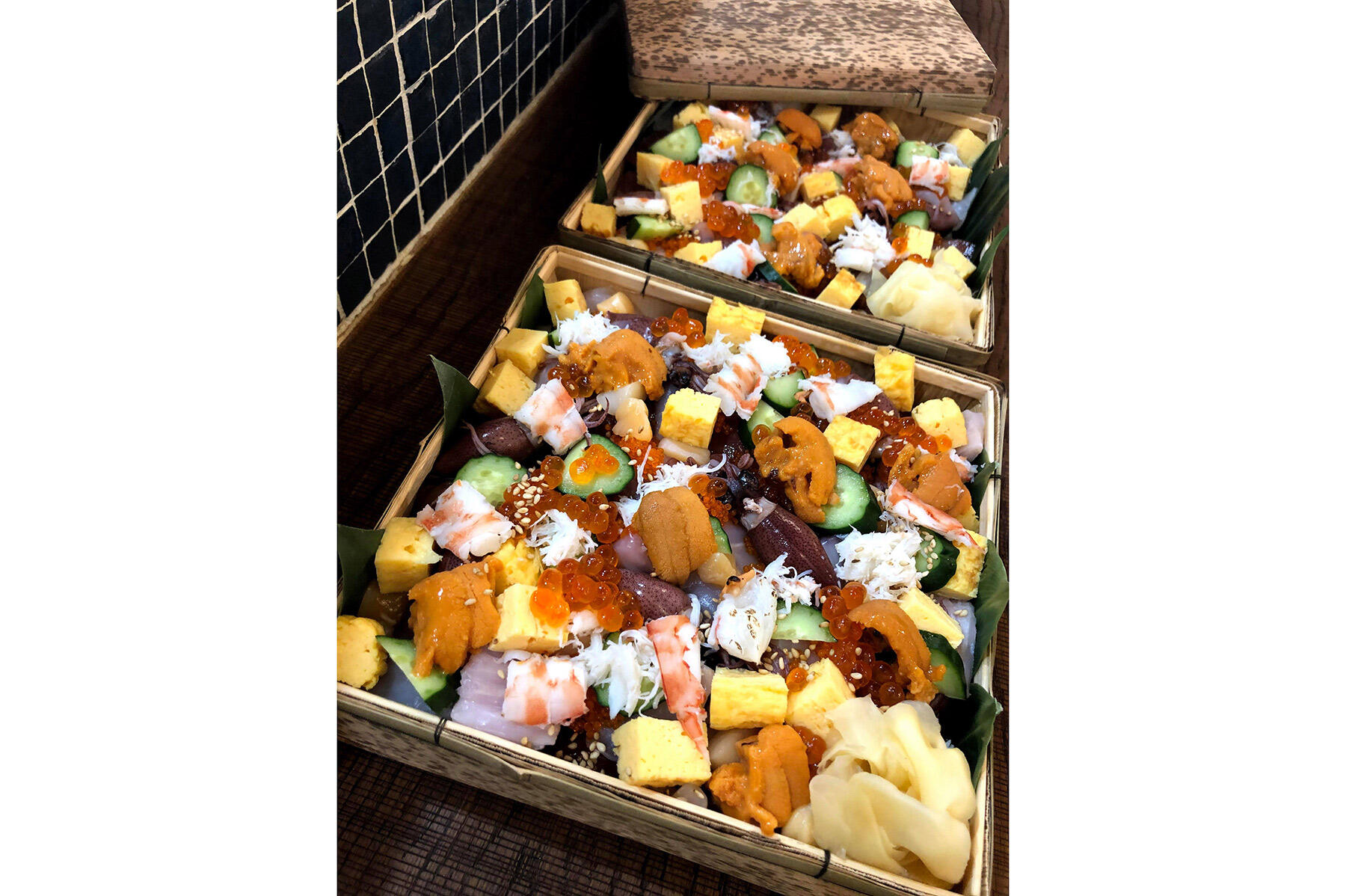 東京・銀座「Fishtail Kitchen」のバラチラシ