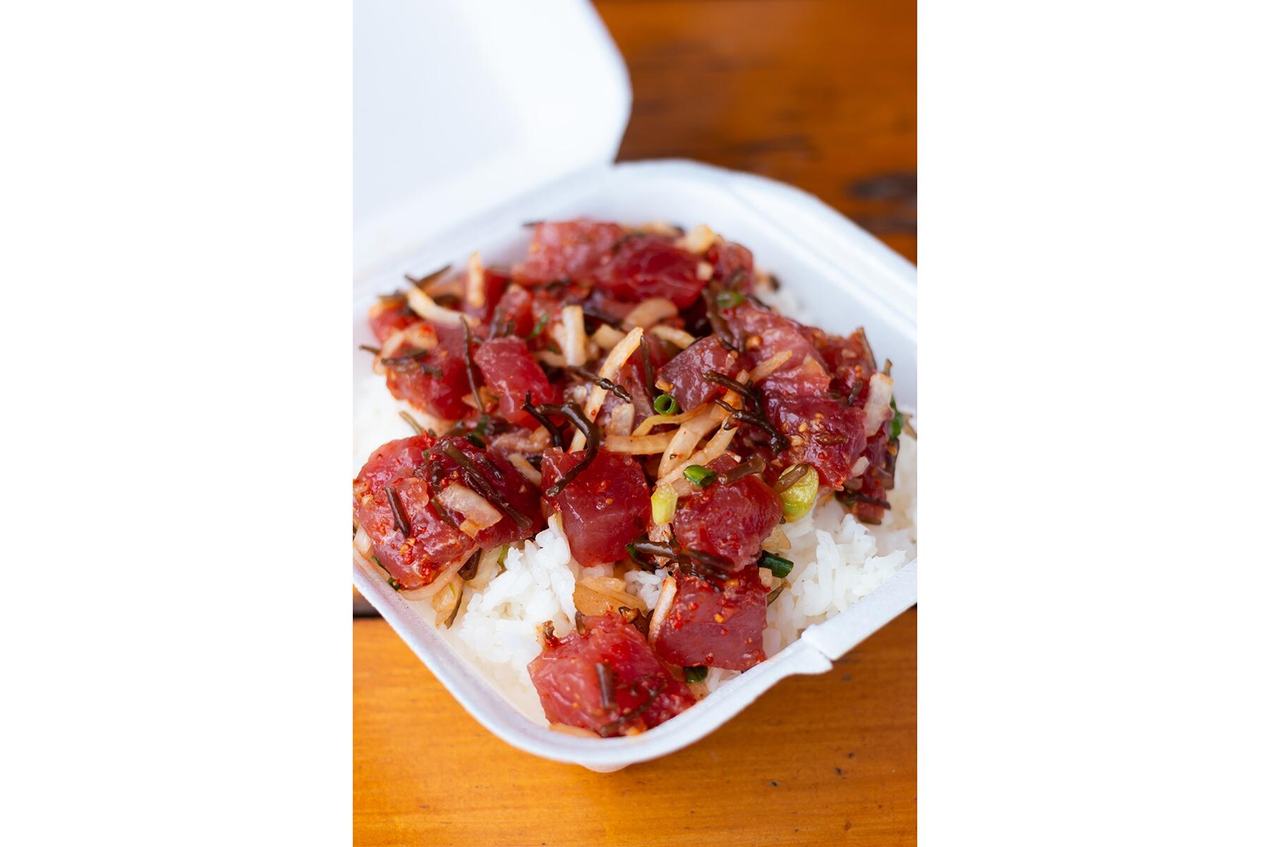 ハワイ・オアフ「Ono Seafood」のポキ丼