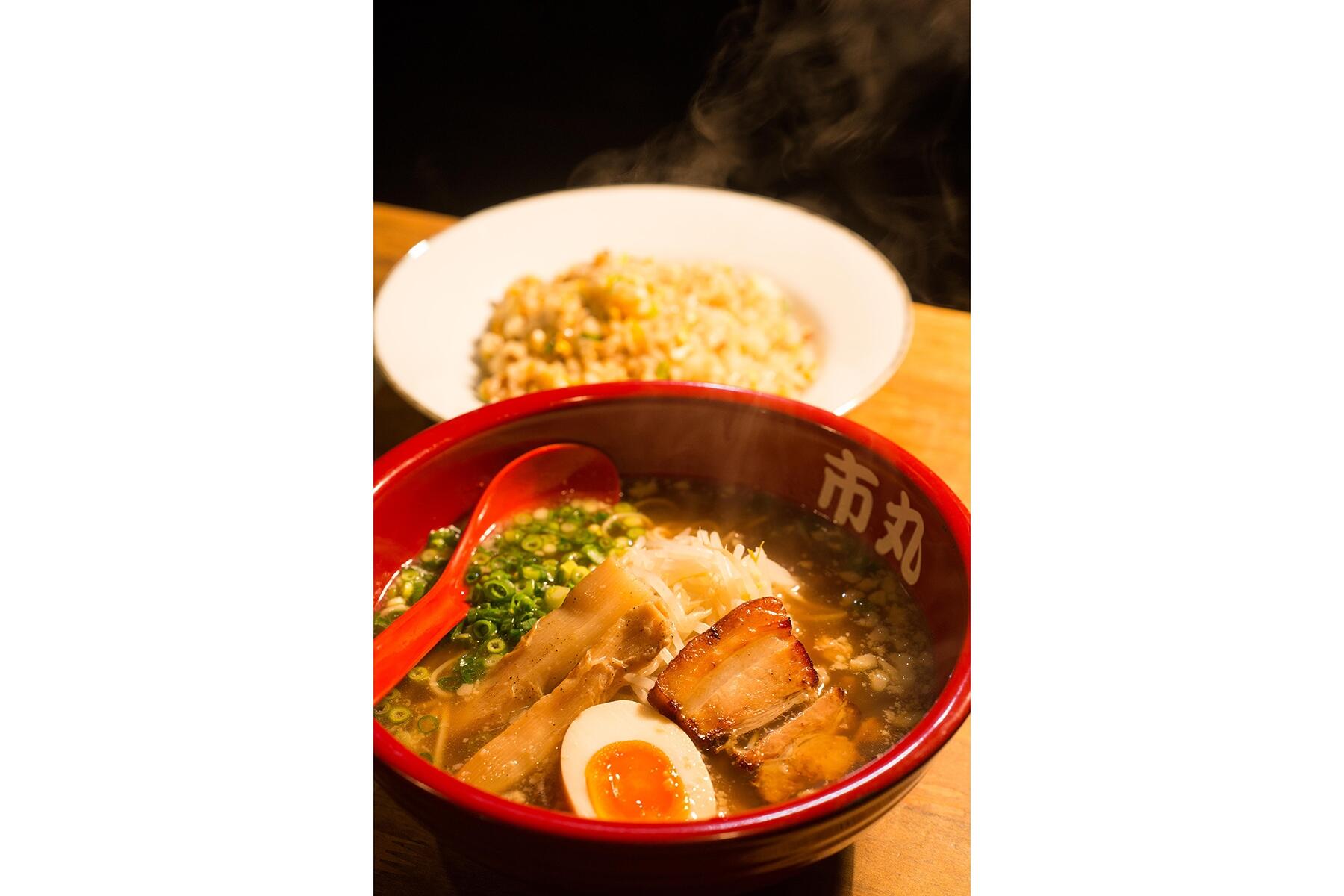 大阪・福島「市丸屋台」の市丸ラーメン