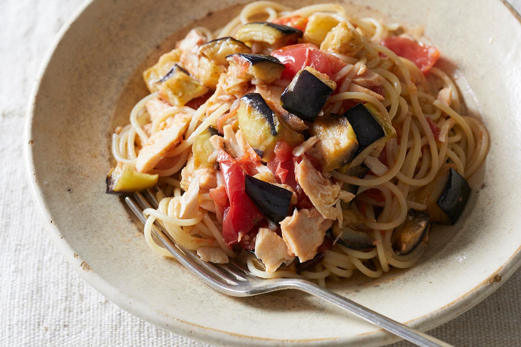 なすとトマトソースパスタ