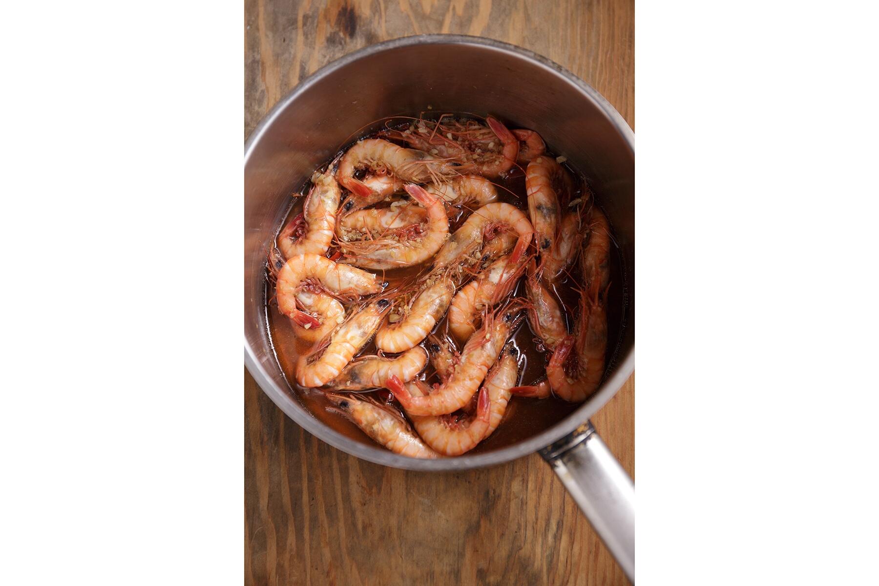 つくり置きに最適な“海老の紹興酒煮”
