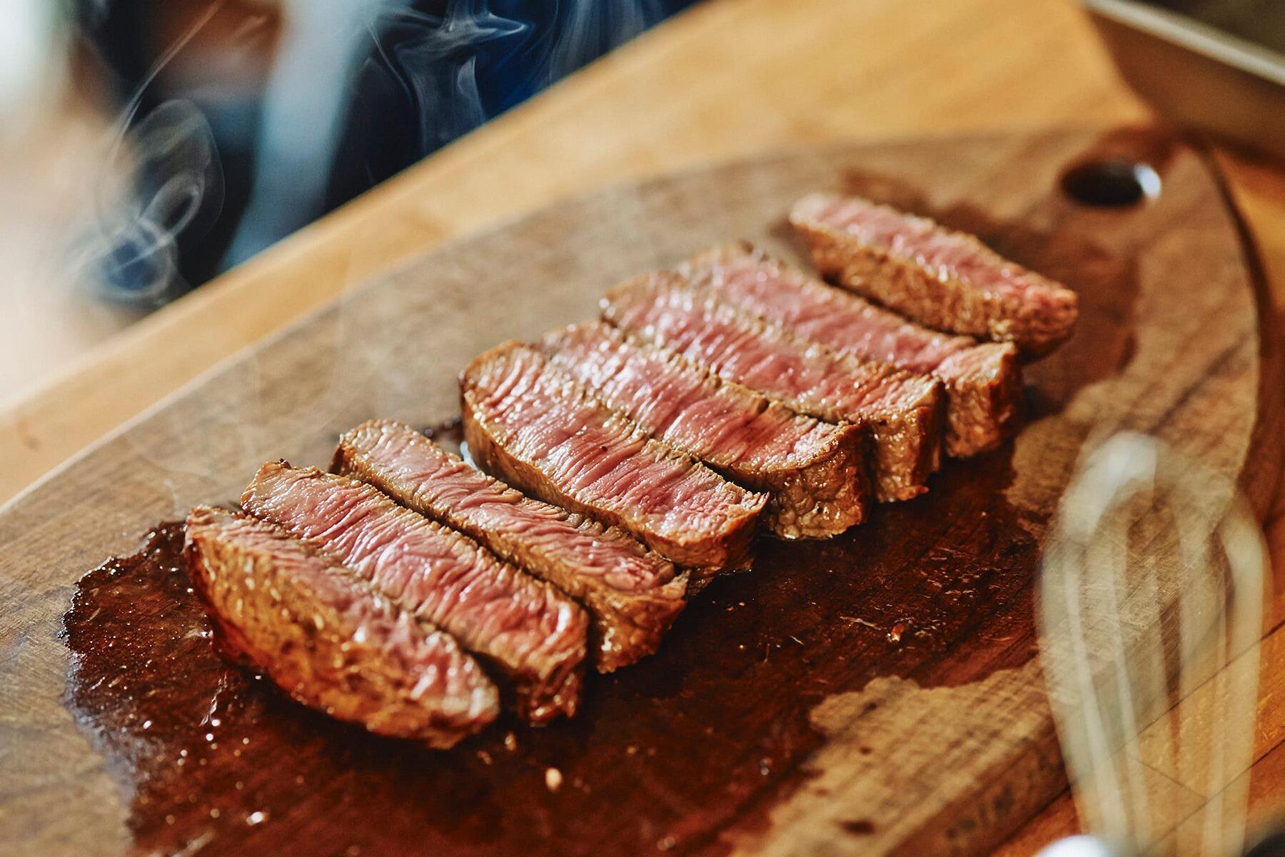 休ませてから切り分ける