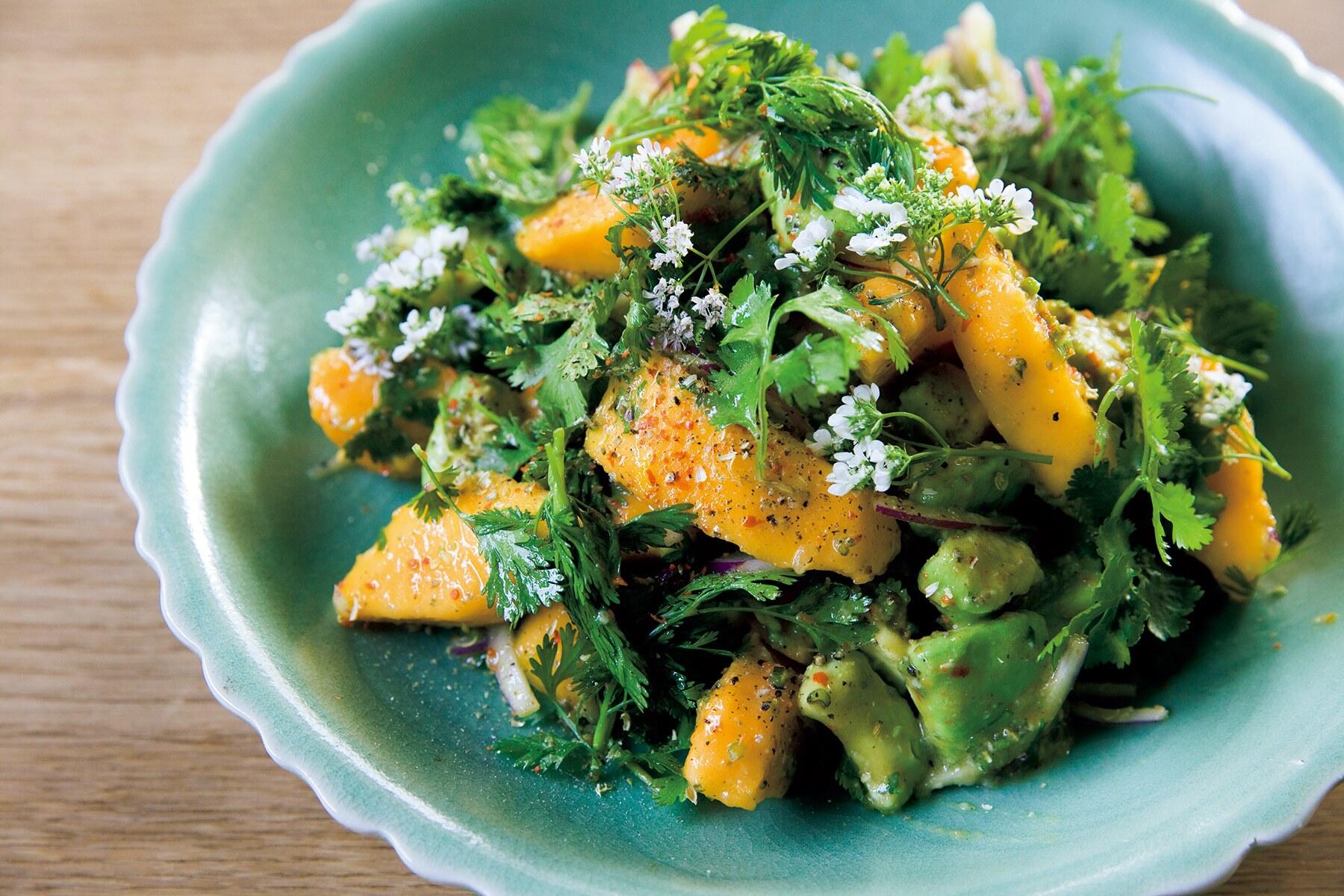 パクチーとパパイアのサラダ