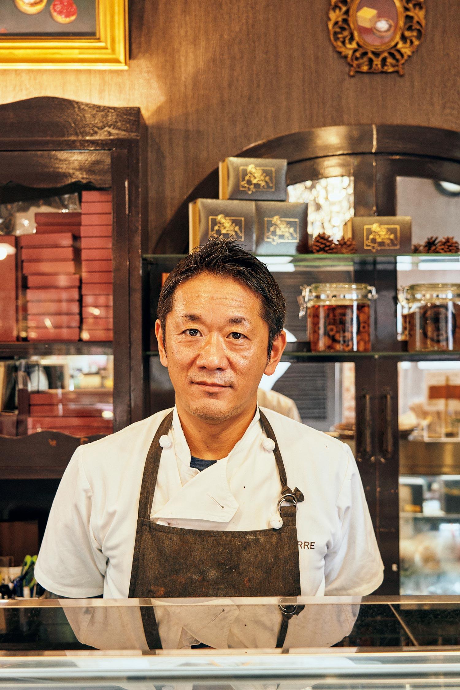 店主の鈴木徹さん。