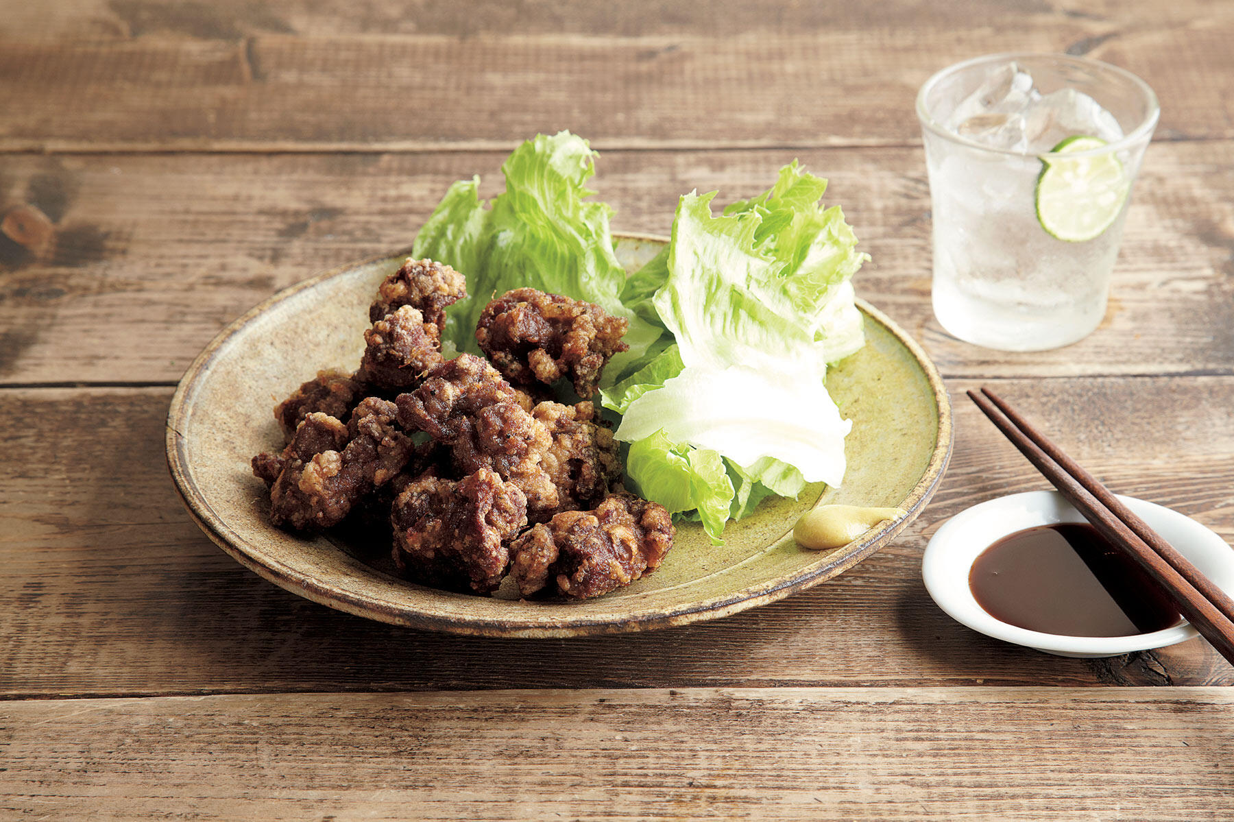 高山なおみさんのにんにくの香りが食欲をそそる"ラムの竜田揚げ"