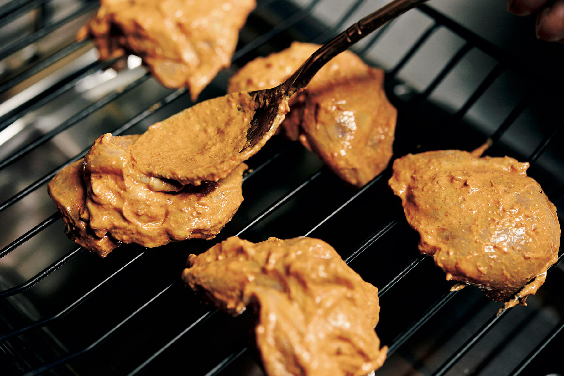 魚焼きグリルに並べる