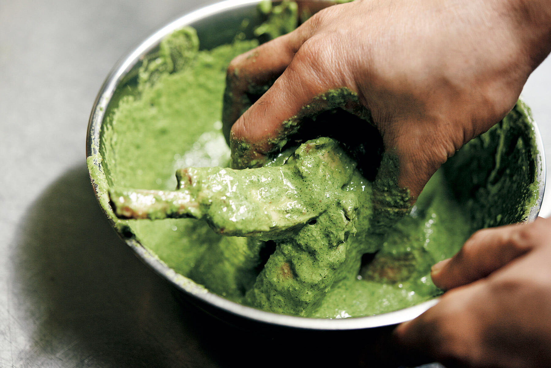 ラムをもみ込む