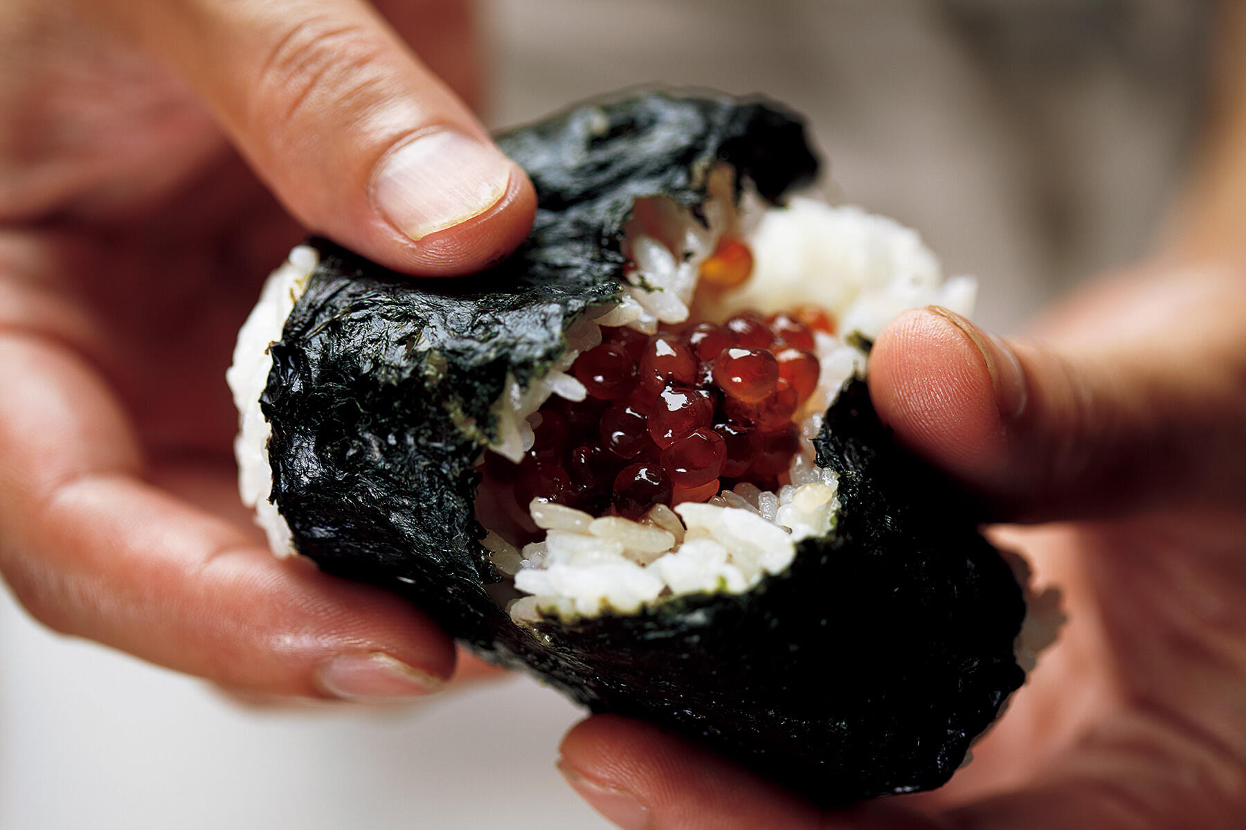 おにぎりをつくる