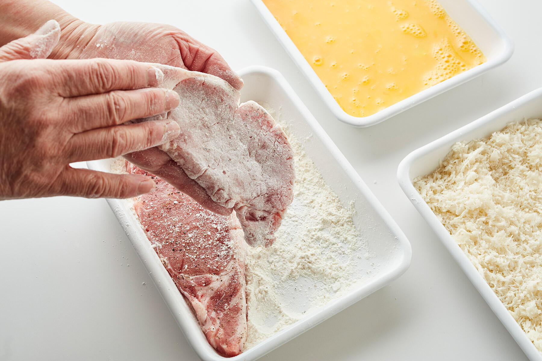 小麦粉をつける