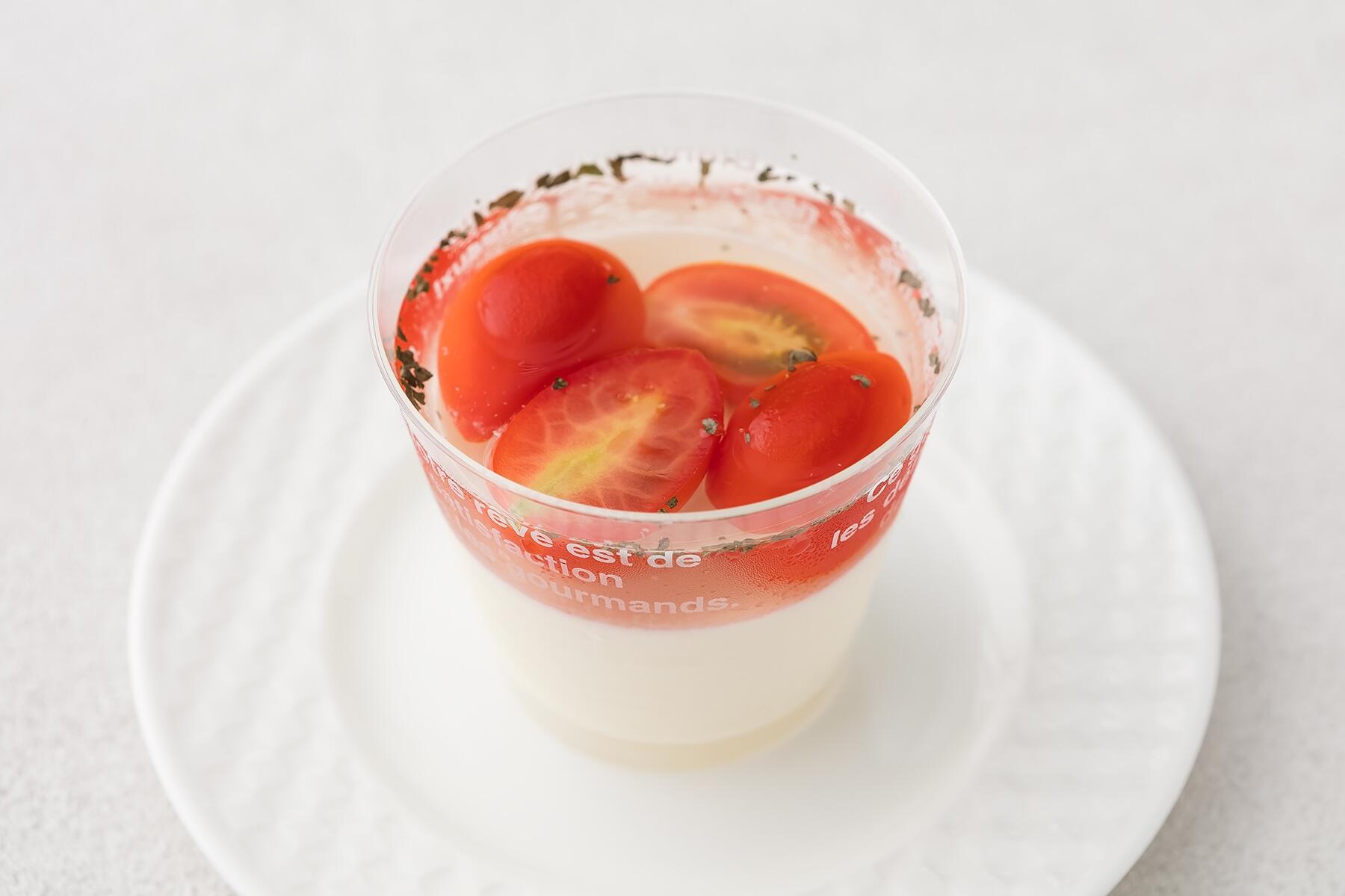 あまーいフルーツトマトとバジルのレモンフロマージュゼリー