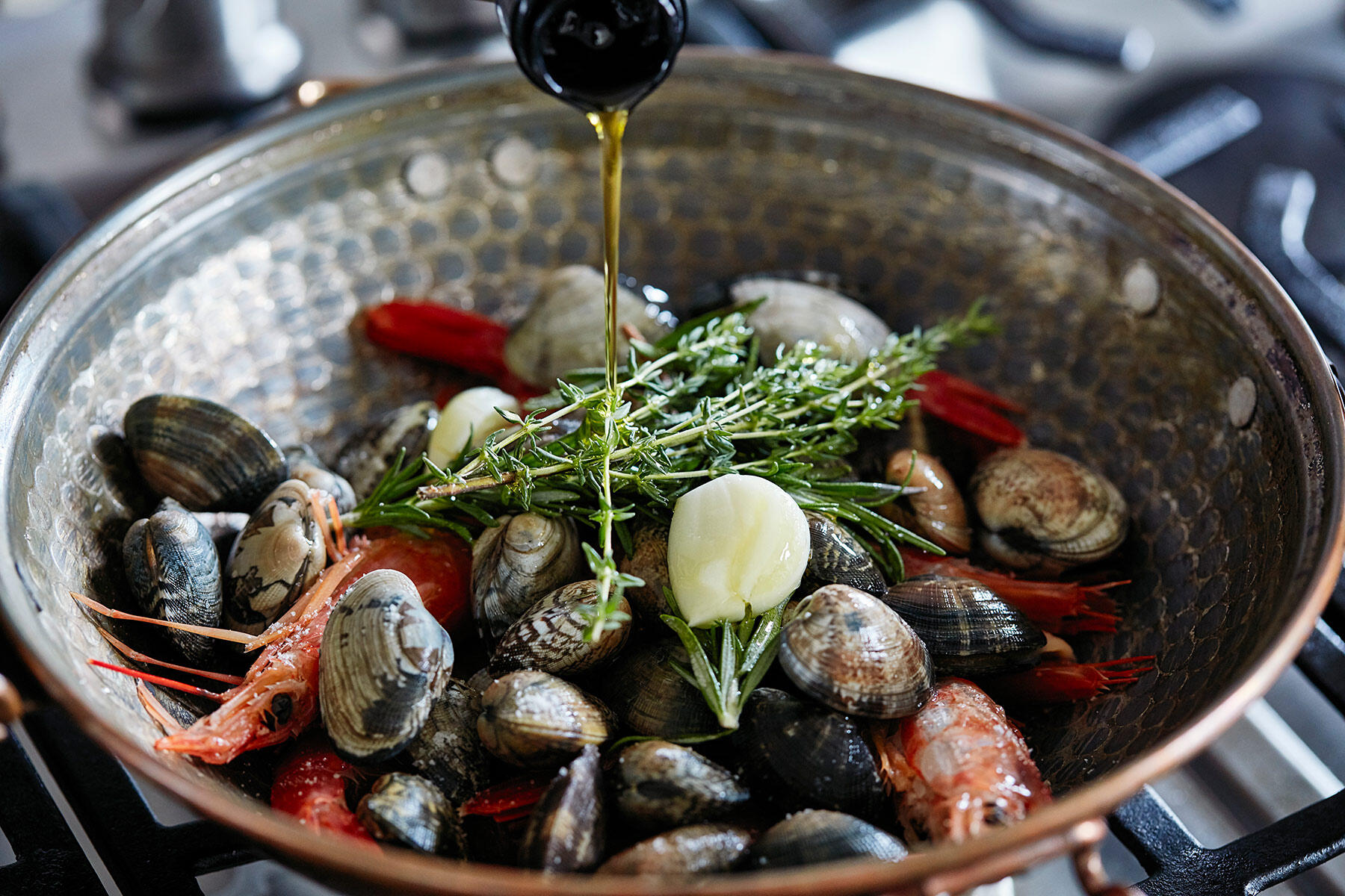 蒸し焼きにする