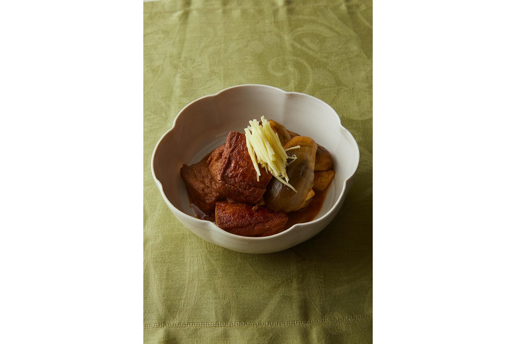 旨味をたっぷり吸いこんだトロトロ食感のなすに感激！“厚揚げとなすの煮物”