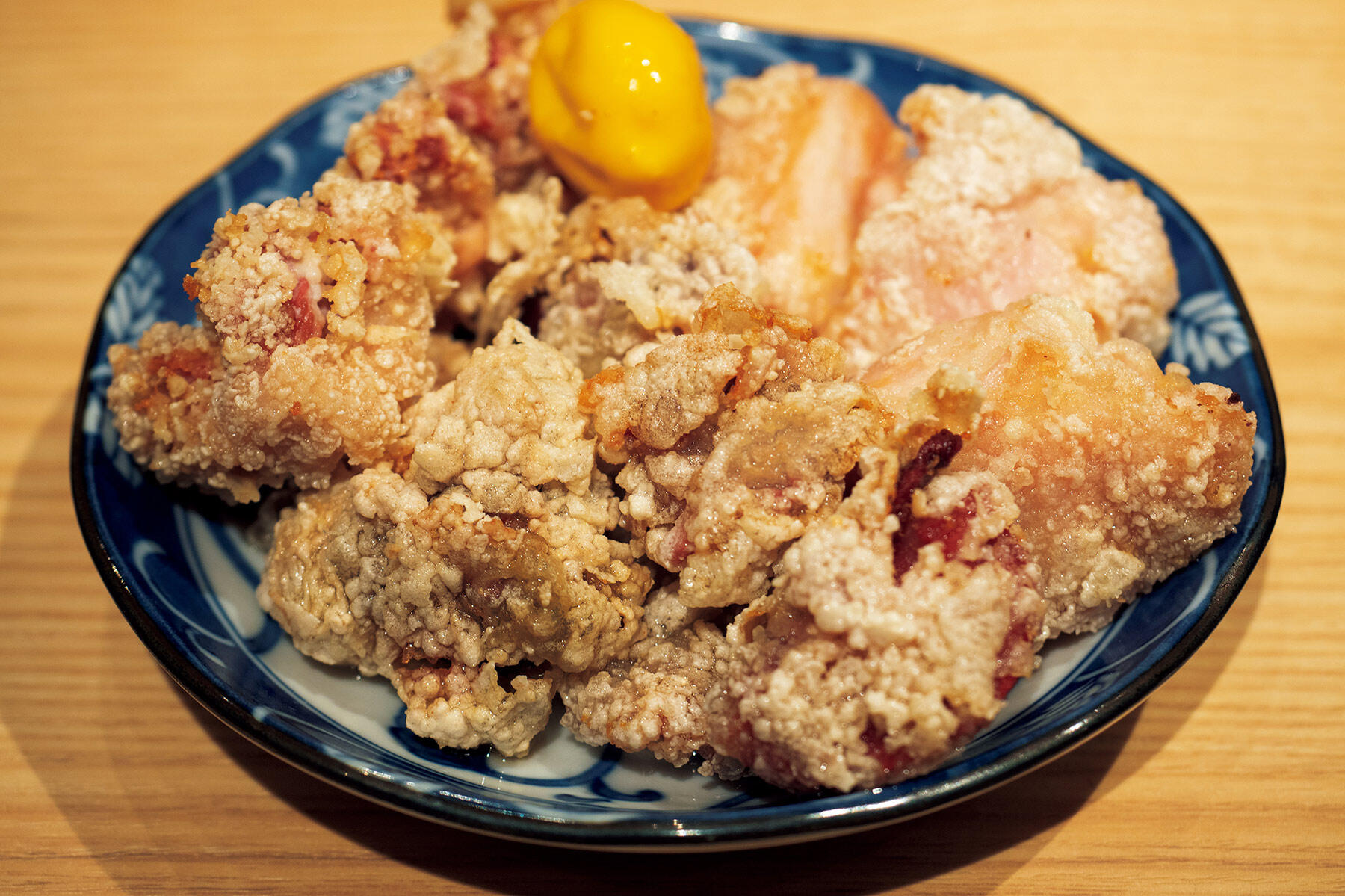 鶏内臓モツ発酵揚げ