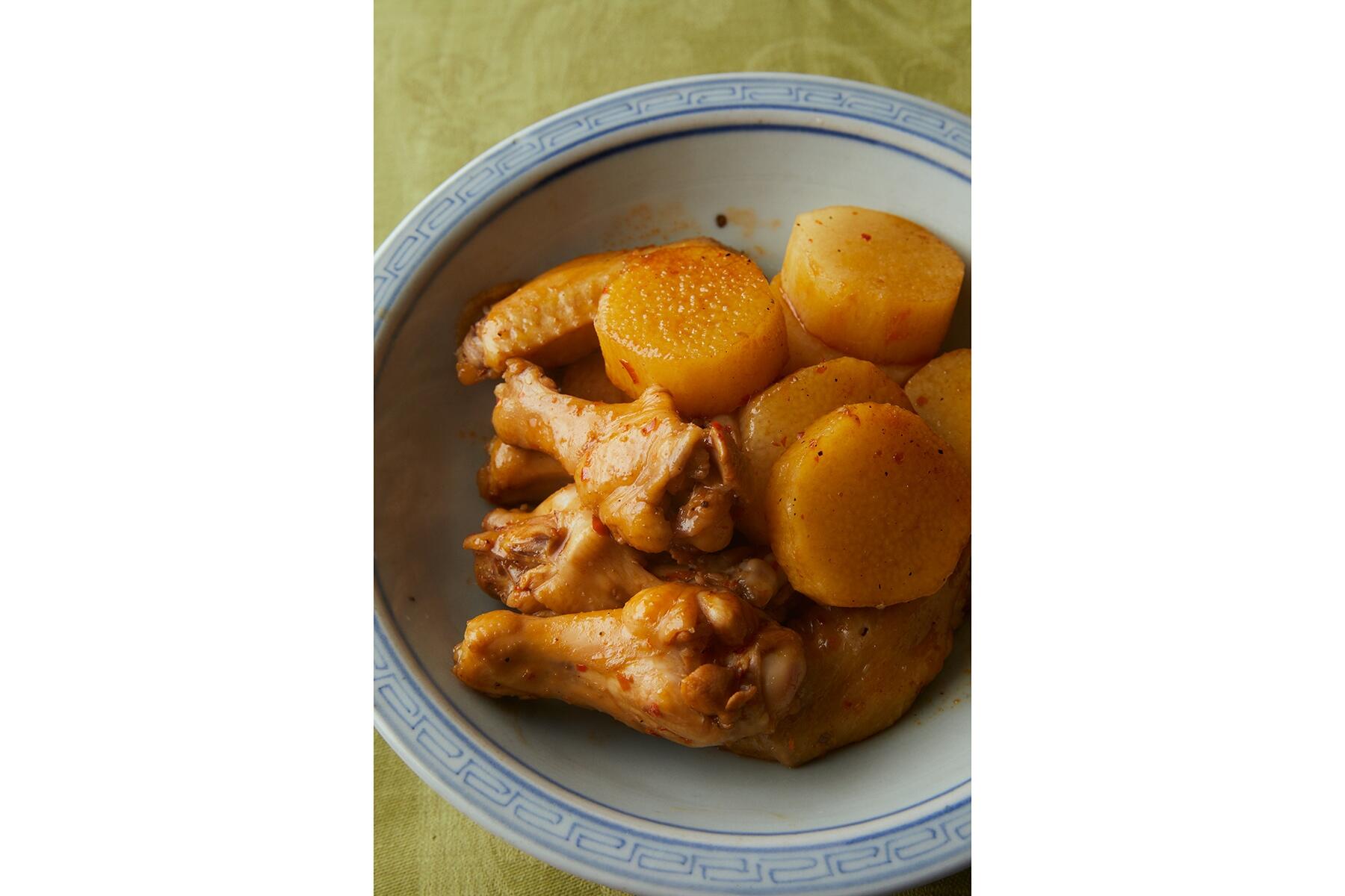 鶏手羽と長いもの煮物