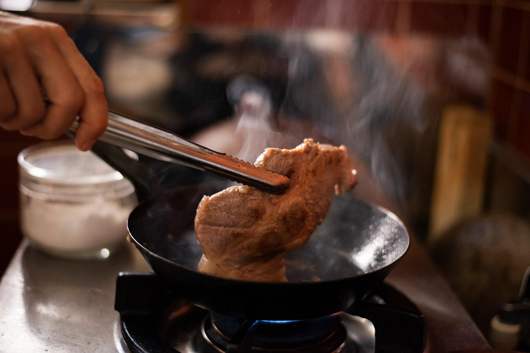 ガッツリステーキ