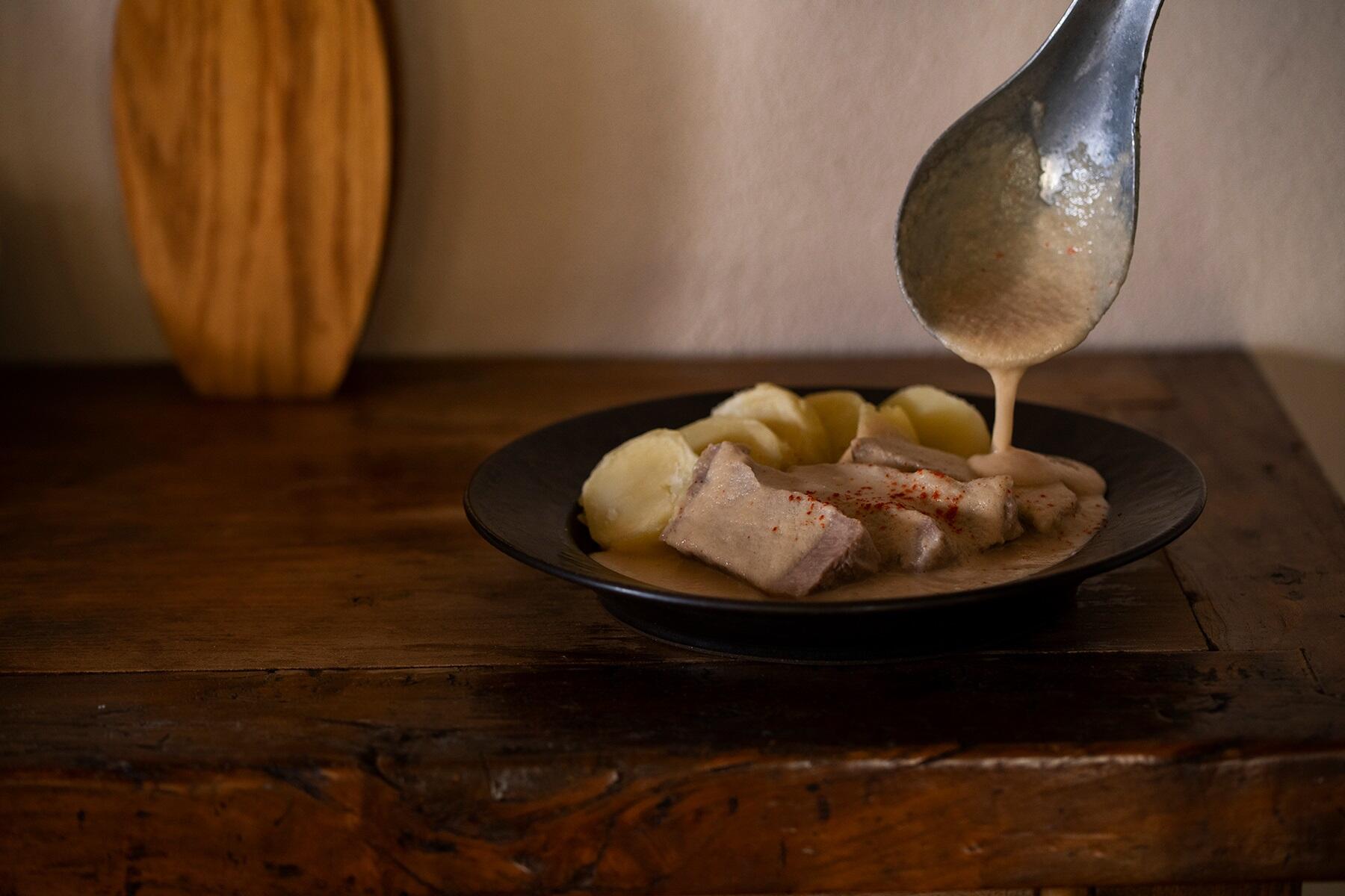 スペインポークとじゃがいもの一皿盛り