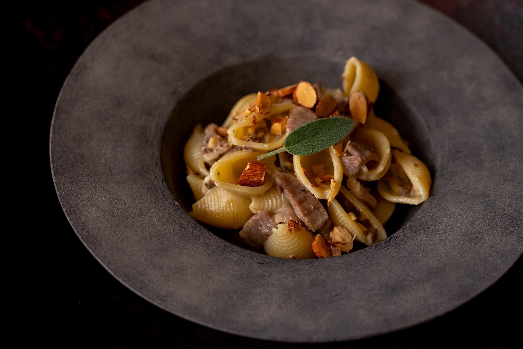 納豆、クリーム、スペインポーク塩豚