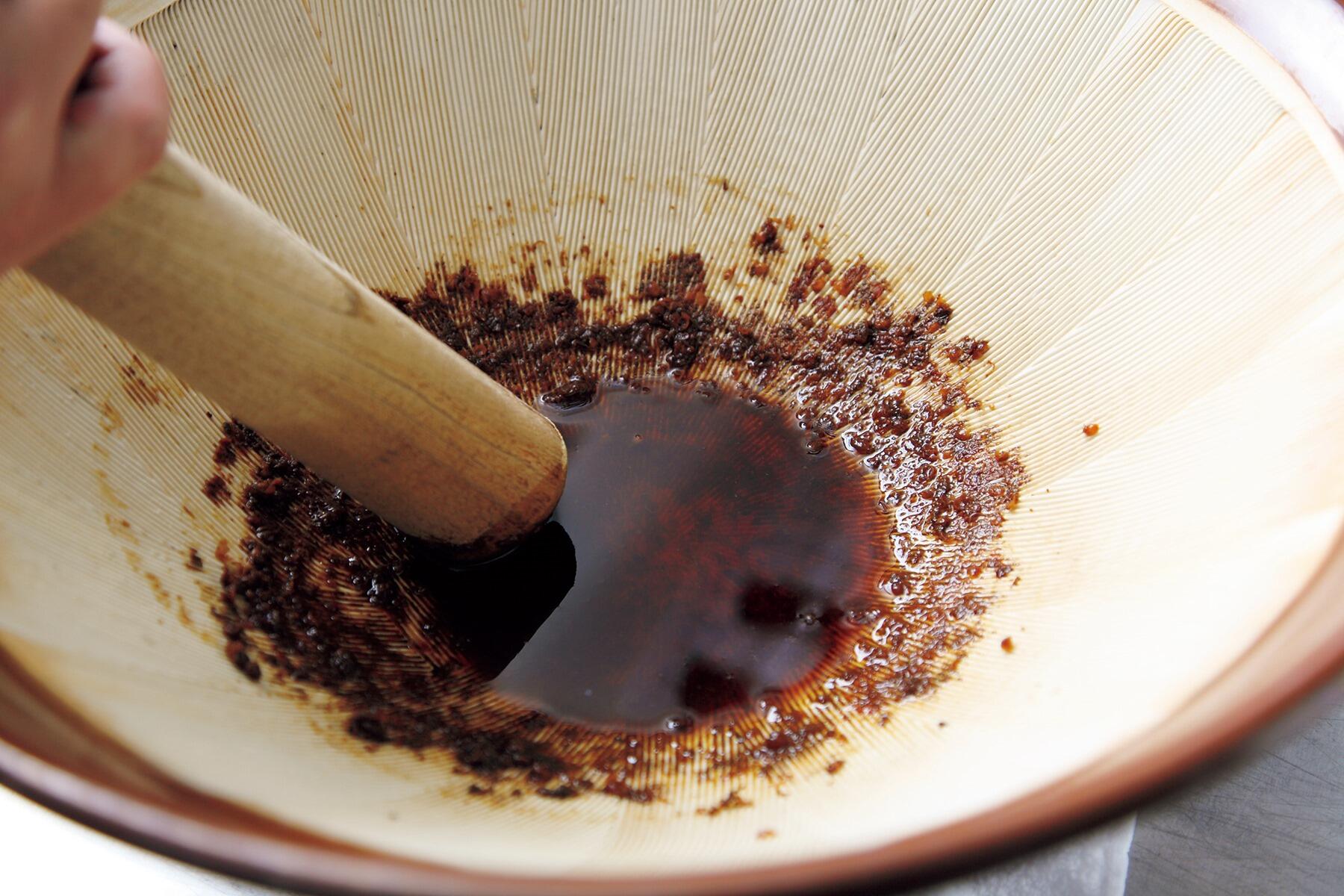 山椒を溶かし込む