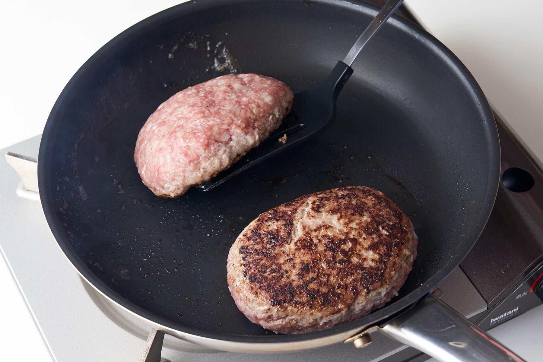 焼き目をつける