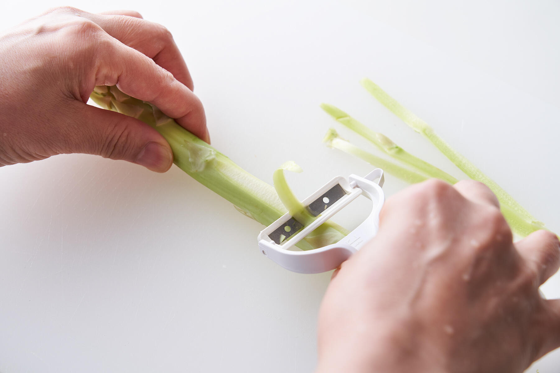 アスパラガスの下準備