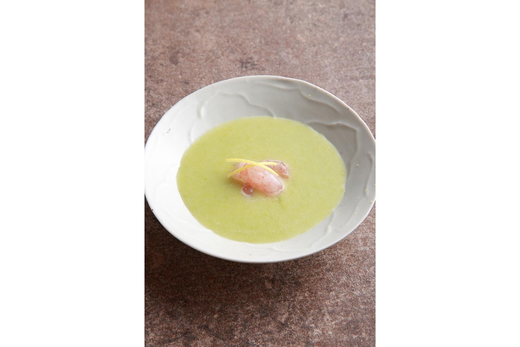 旨味が凝縮した“アスパラガスのすりながし”