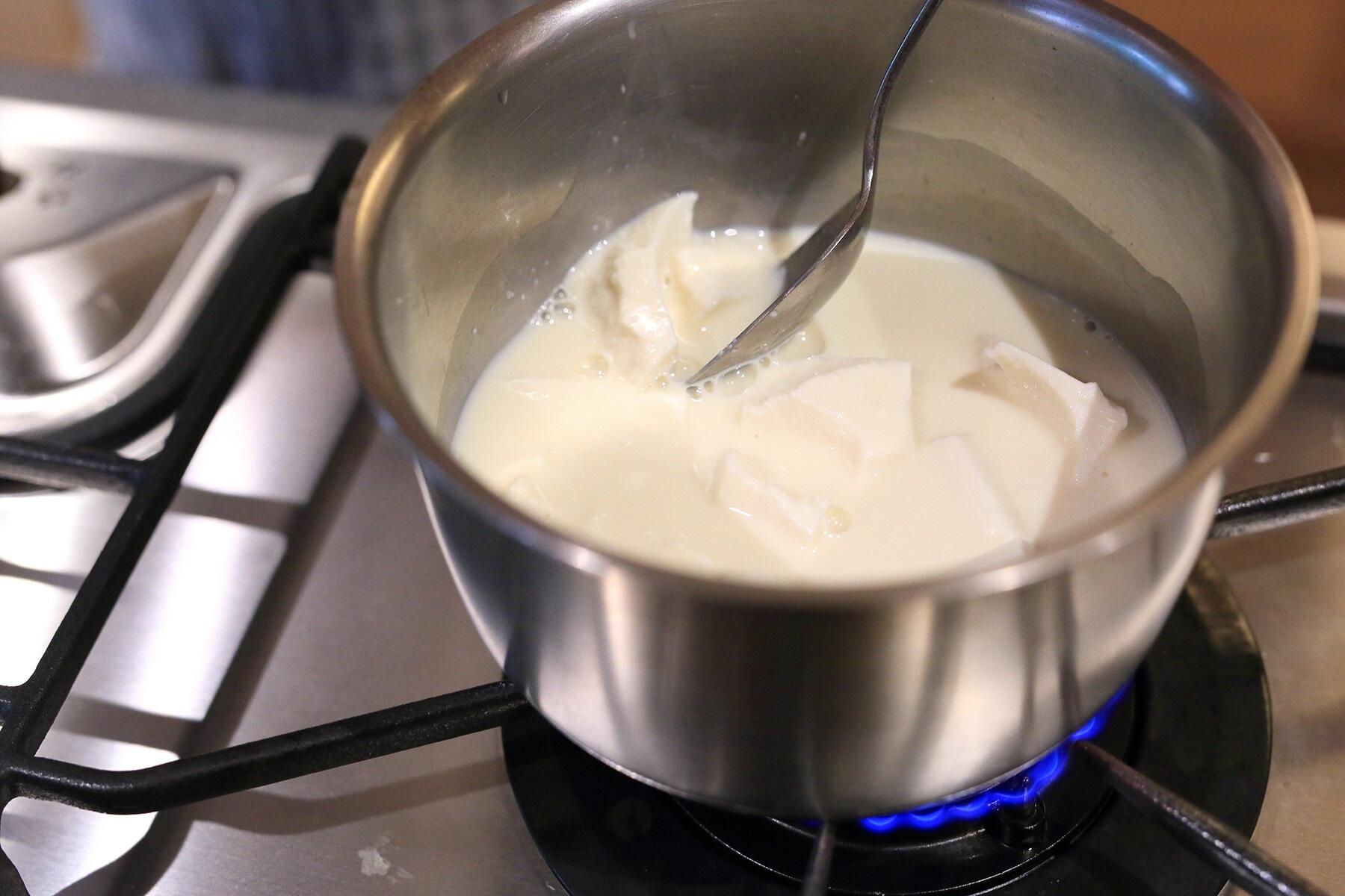 豆腐を温める