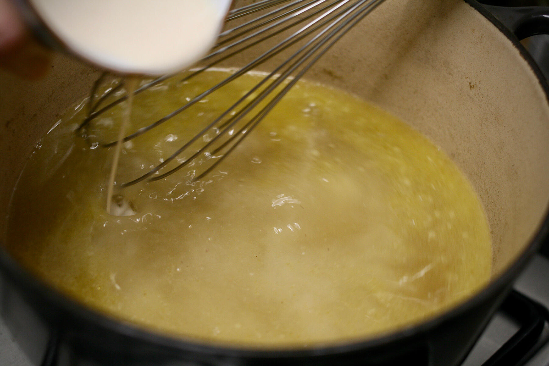 クリームソースをつくる