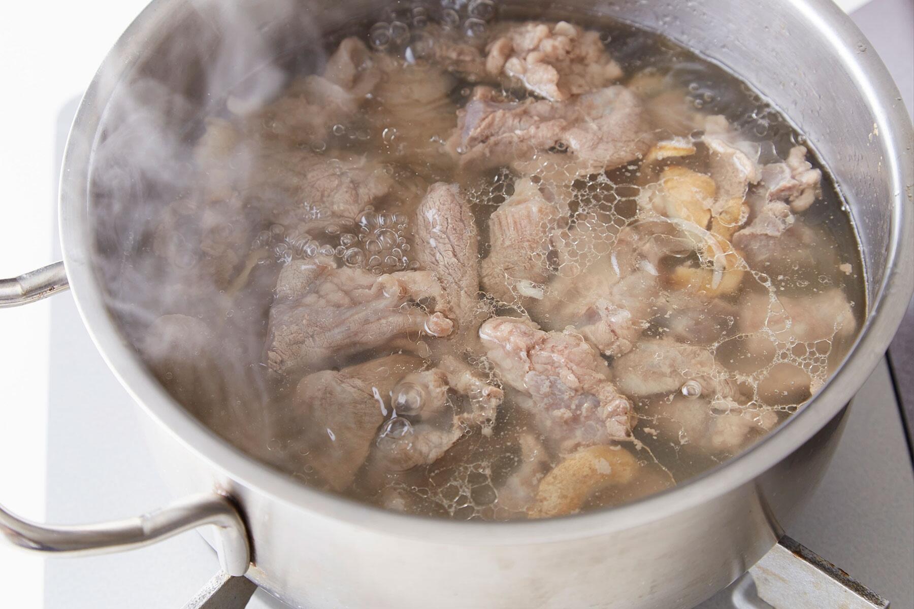 牛すじの下ゆで