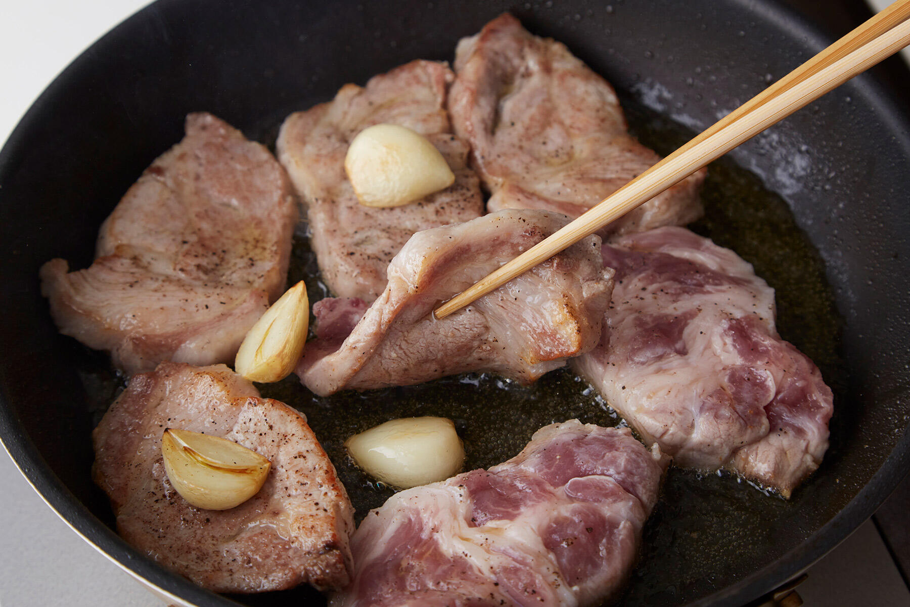 焼き目をつける