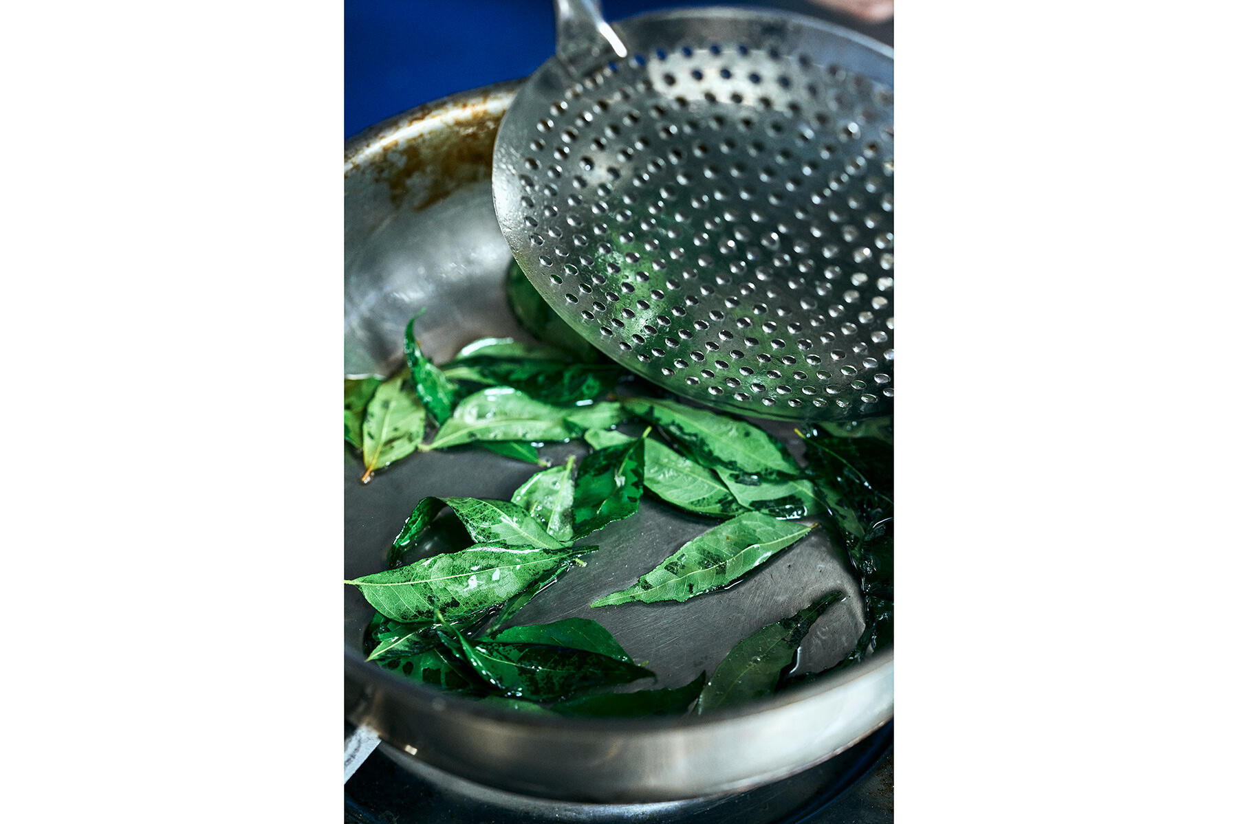 カレーリーフの下準備