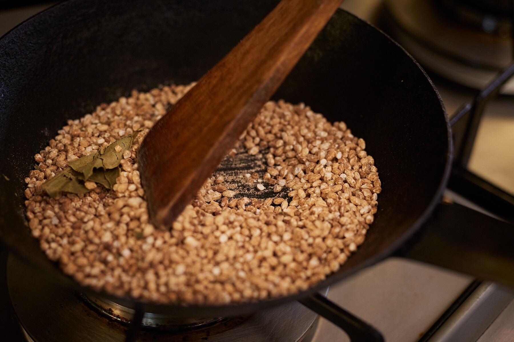 煎り米をつくる