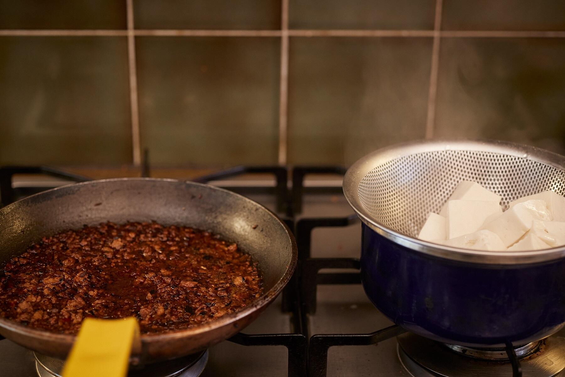 調味料を加える