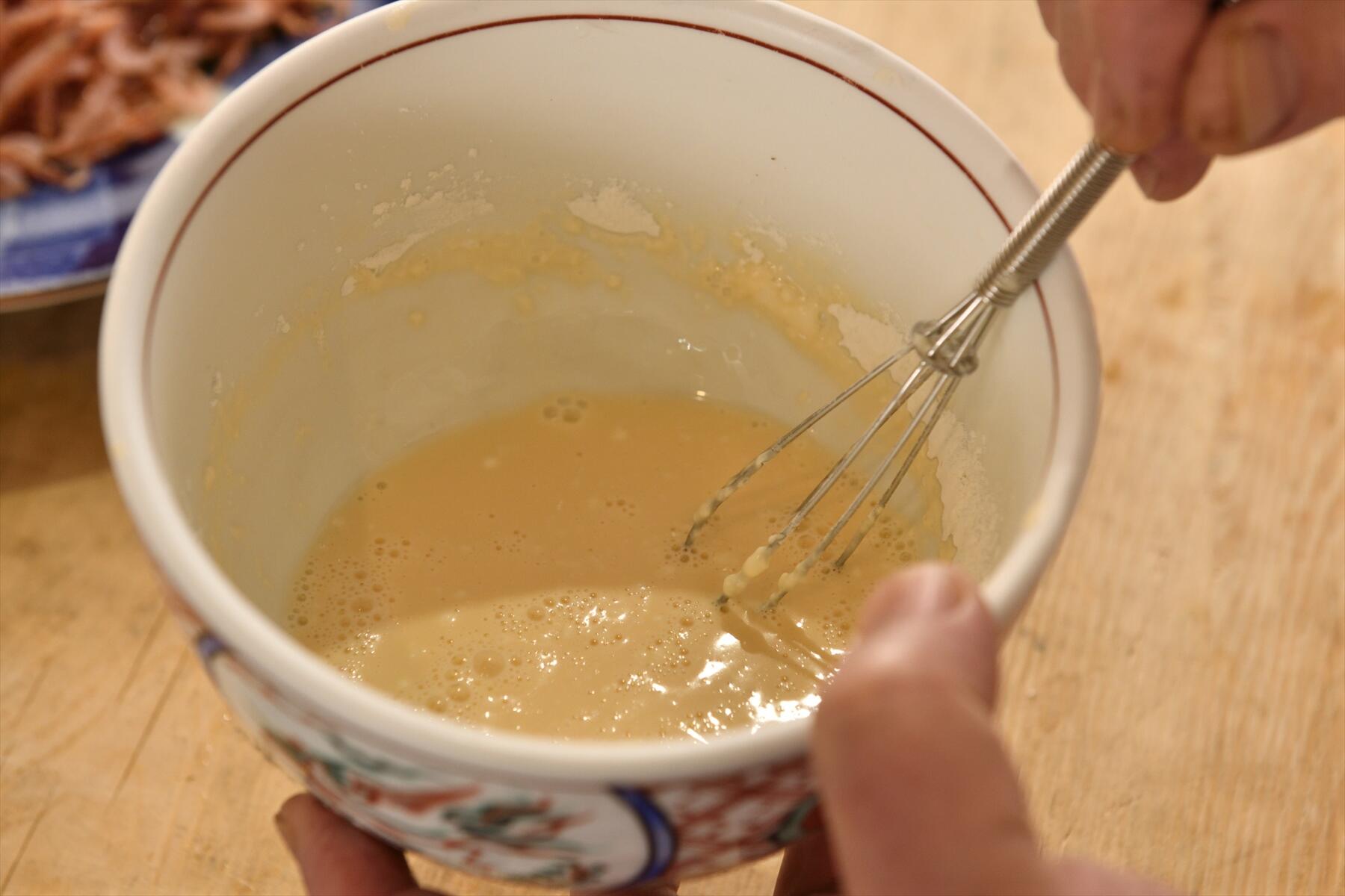 衣をつくり、油を温めておく