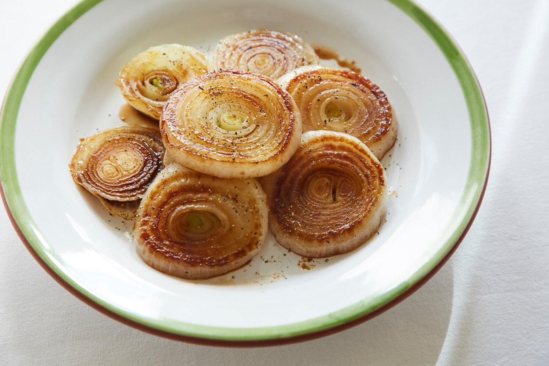 酸味と甘味が絶妙な“玉ねぎのバルサミコソテー”