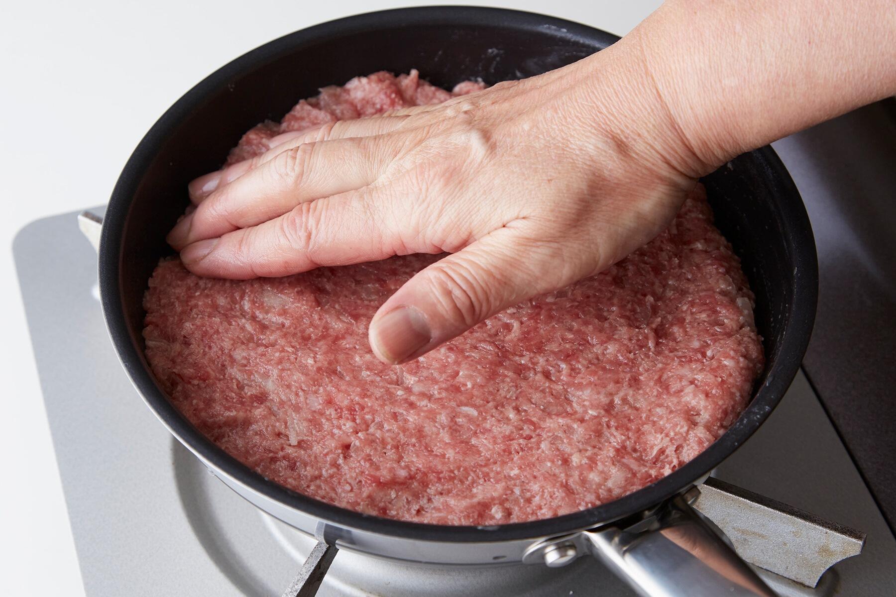 フライパンにしき詰める