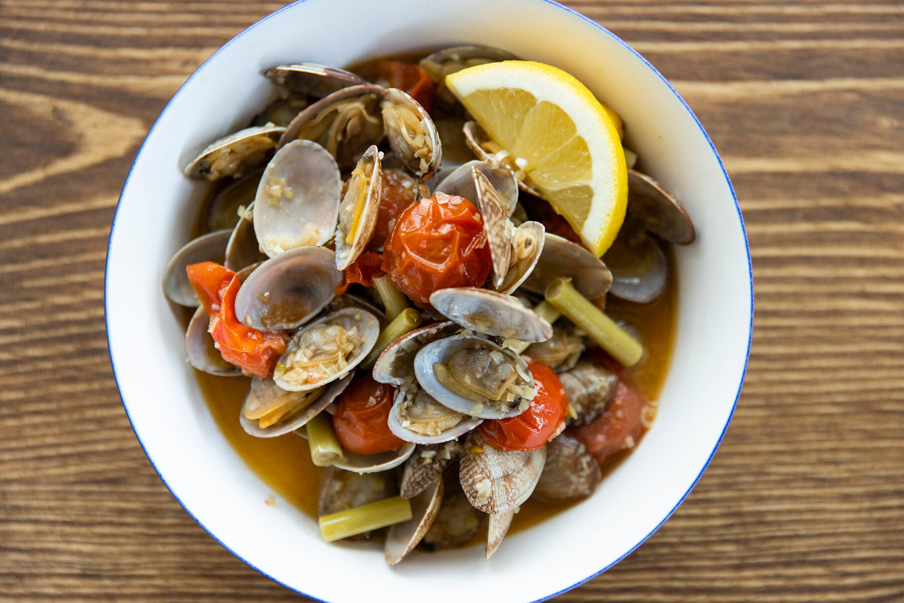 あさりとレモングラスの炒め