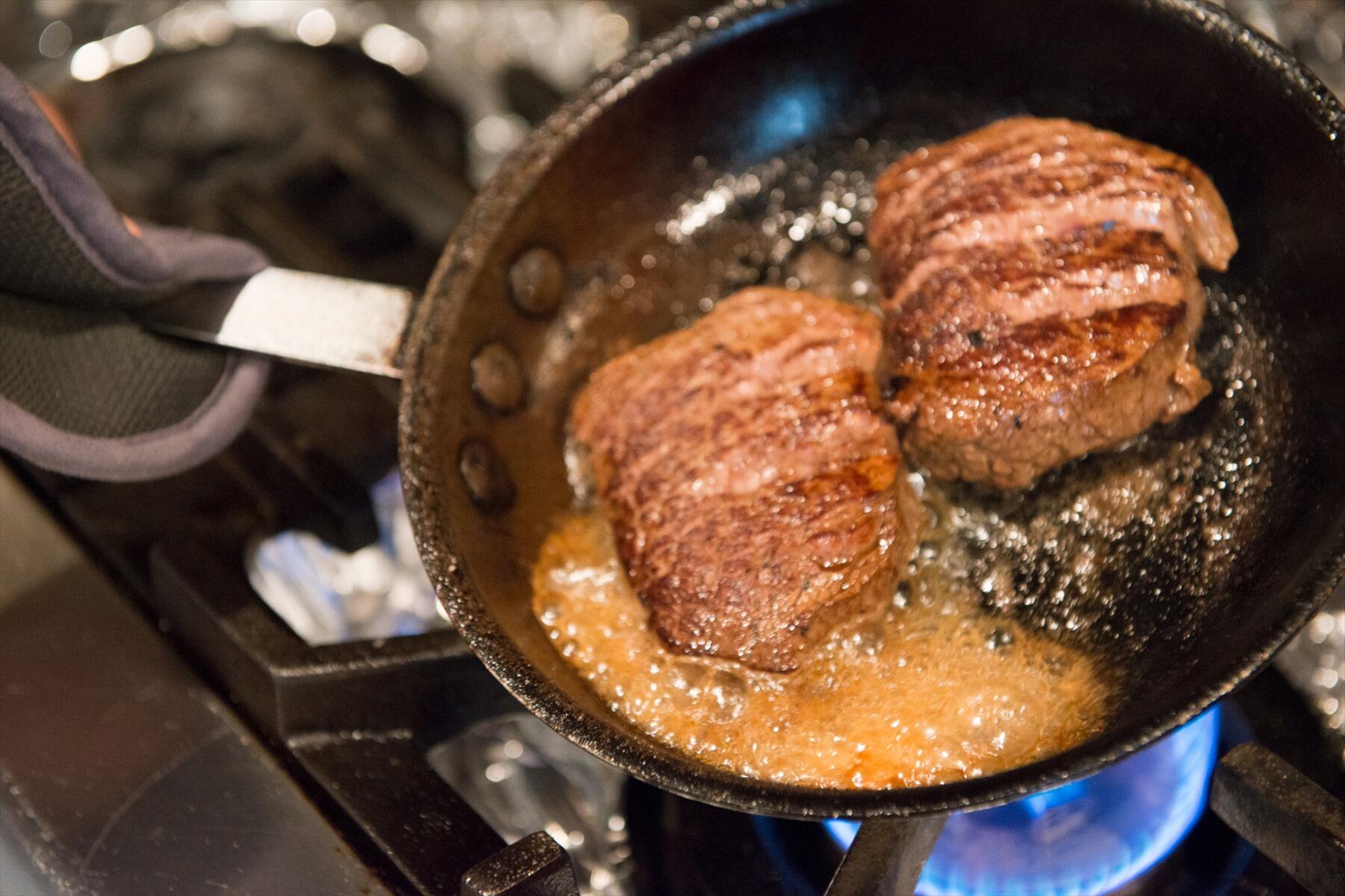 バターを入れる