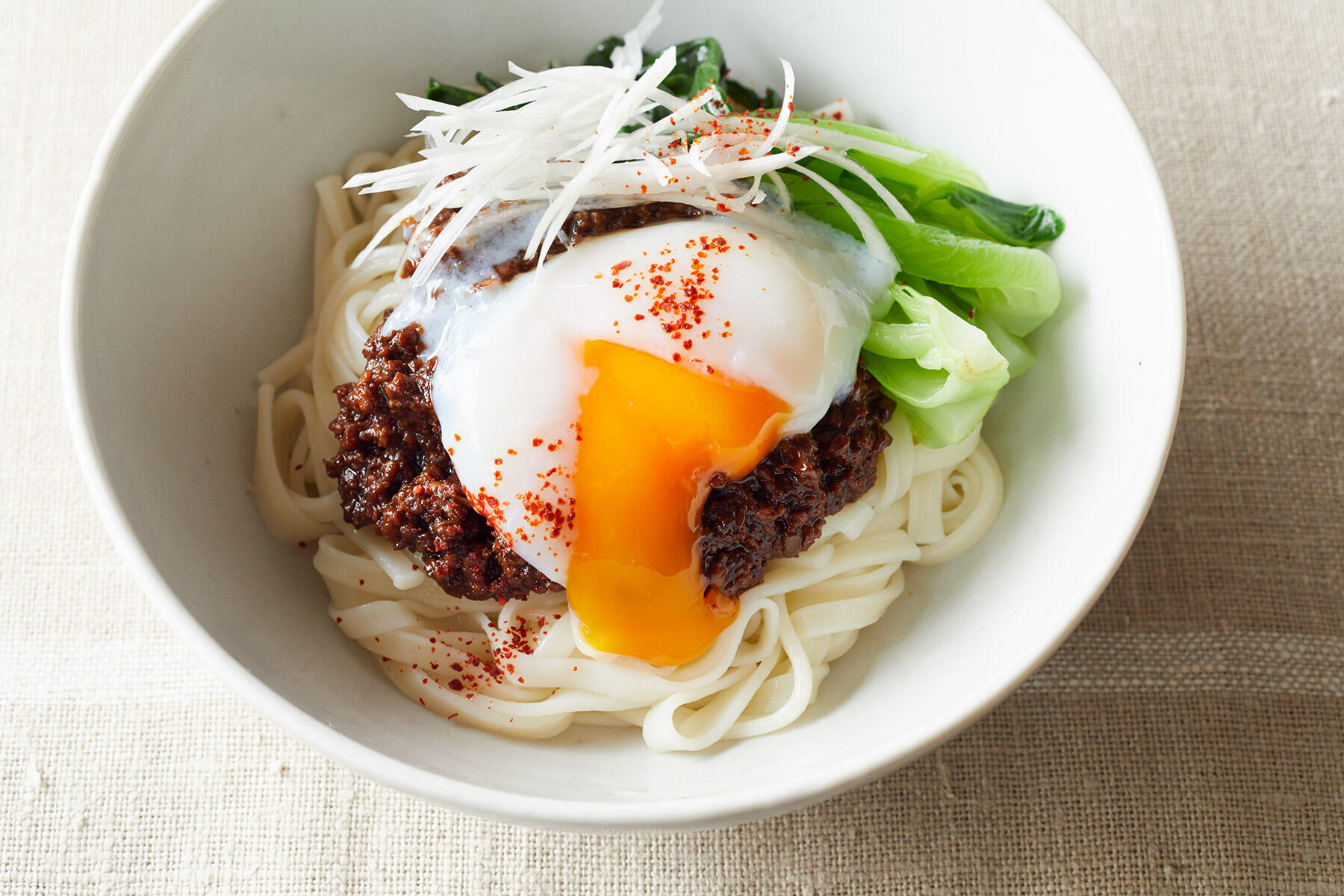 程よい甘味がたまらない和風肉味噌でつくる“ジャージャー麺”