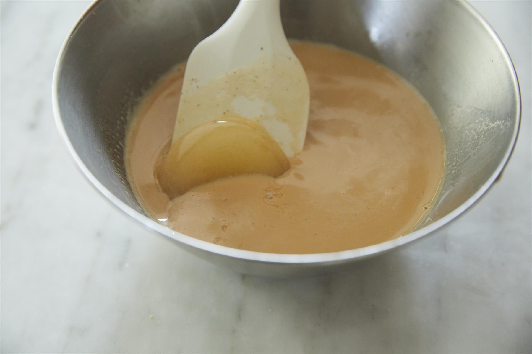 ゼラチンを加える