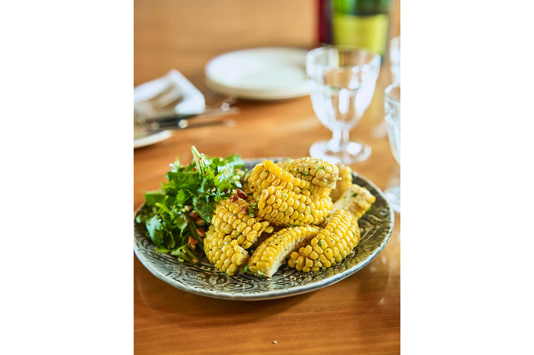 揚げとうもろこしのナムプラーバター和え