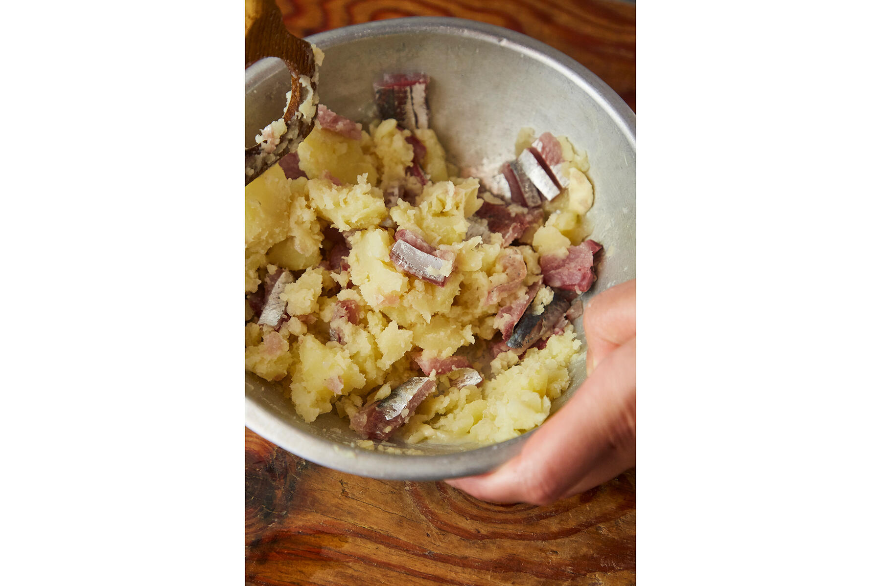 熱々のうちにイワシと混ぜる